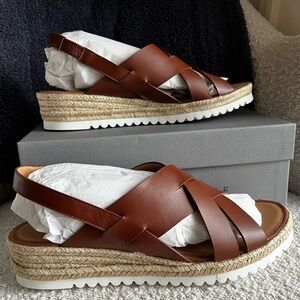 NWT Aquatalia Leather Amaya espadrille sandals~ size 10M